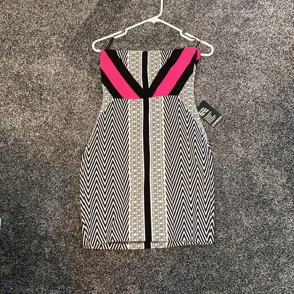 Express strapless dress size 6 - Picture 2 of 7